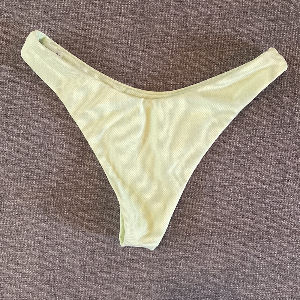 Textured mint green bikini - Picture 3 of 10
